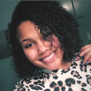 Meet your Posher, Noelle